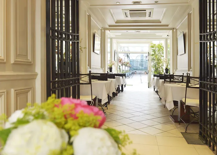 Hotel Unic Renoir Saint Germain Parigi